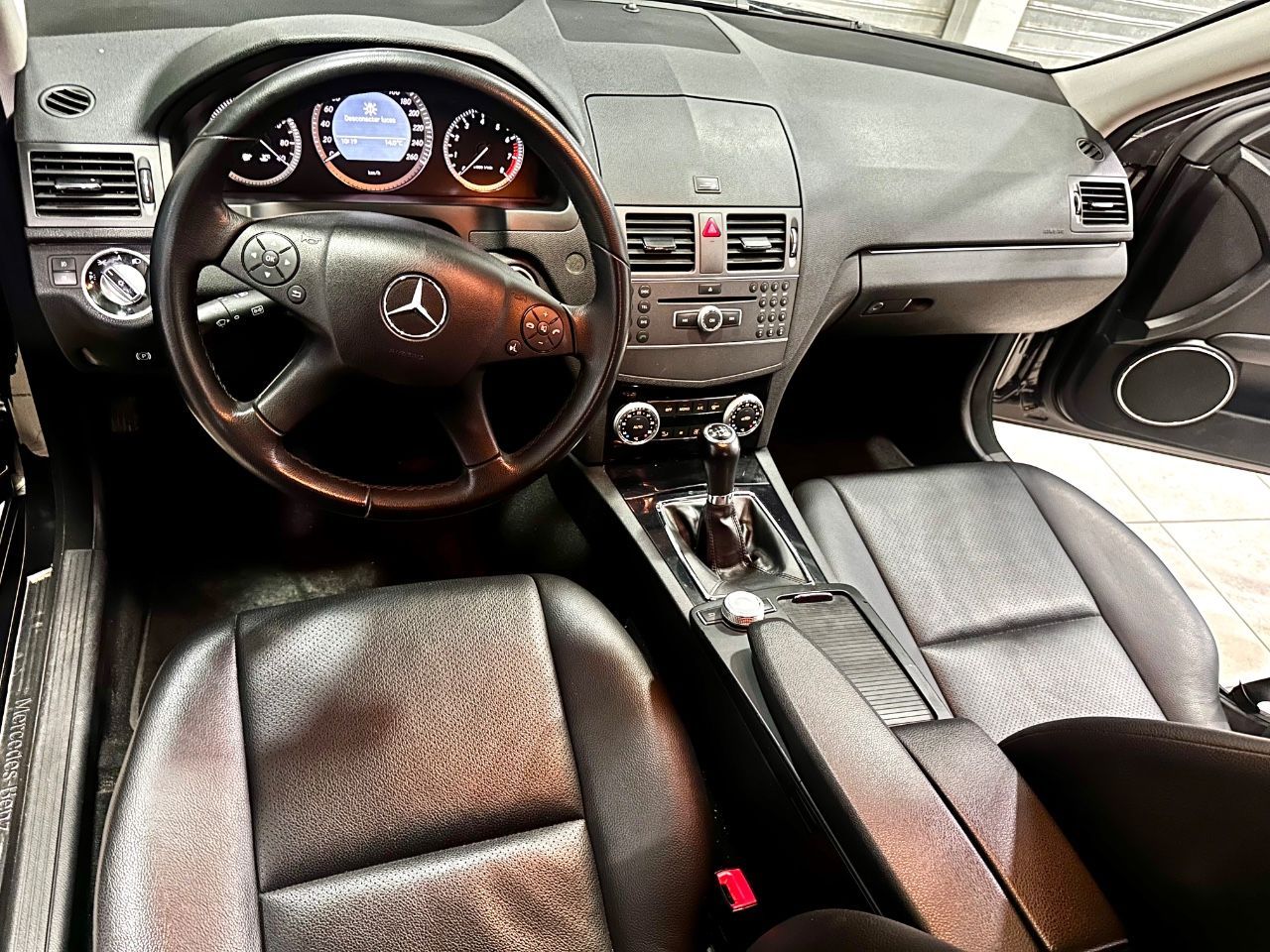 Mercedes Benz Clase C Usado en Mendoza, deRuedas