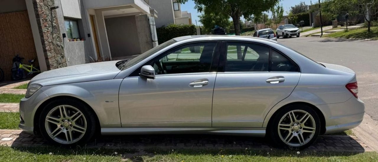 Mercedes Benz Clase C Usado en Mendoza, deRuedas