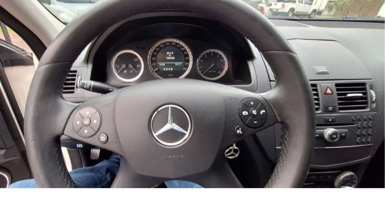 Mercedes Benz Clase C Usado en Tucumán, deRuedas