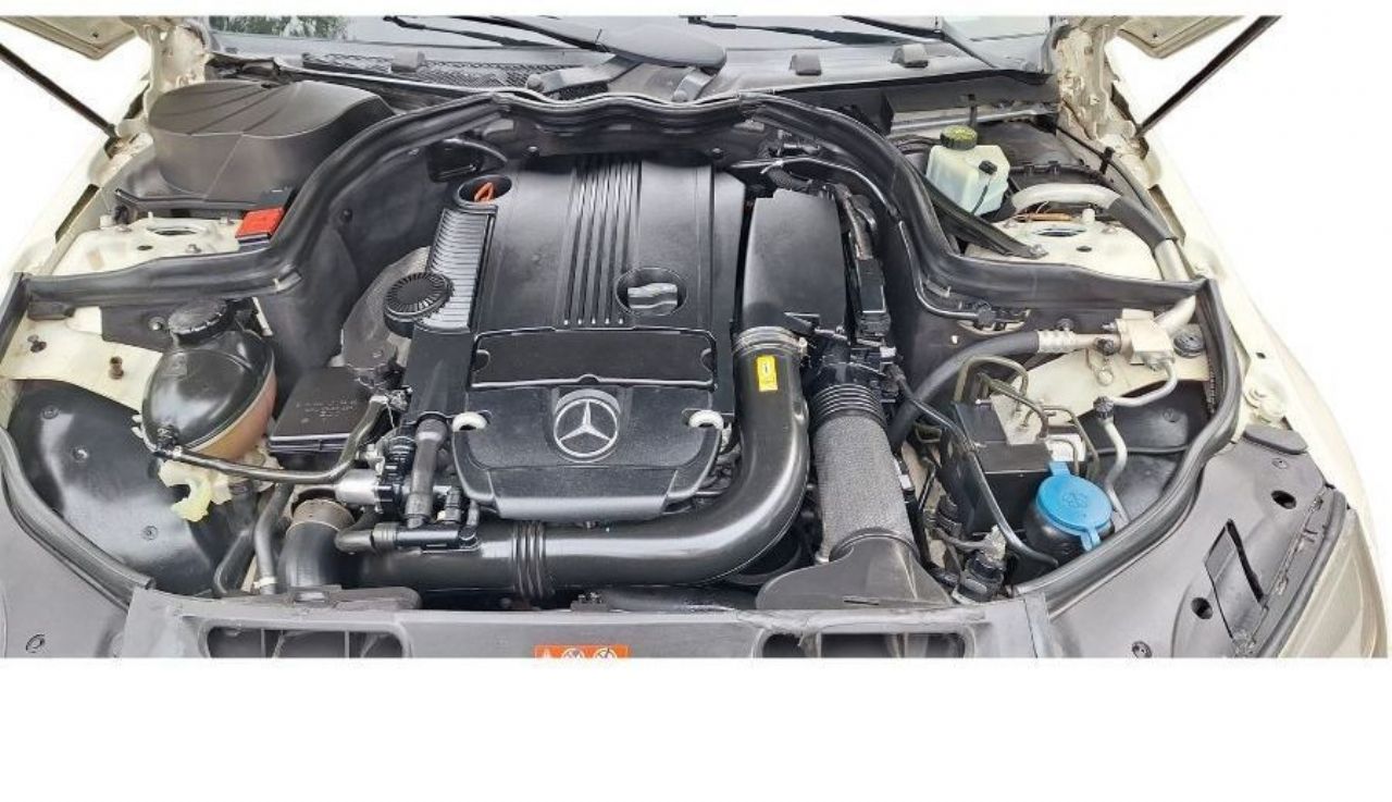 Mercedes Benz Clase C Usado en Tucumán, deRuedas