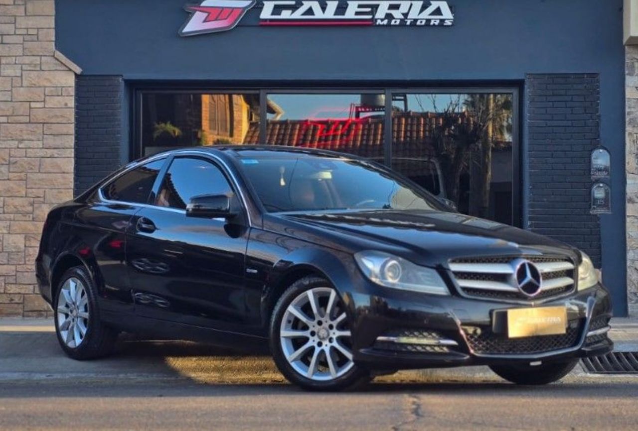 Mercedes Benz Clase C Usado en Mendoza, deRuedas
