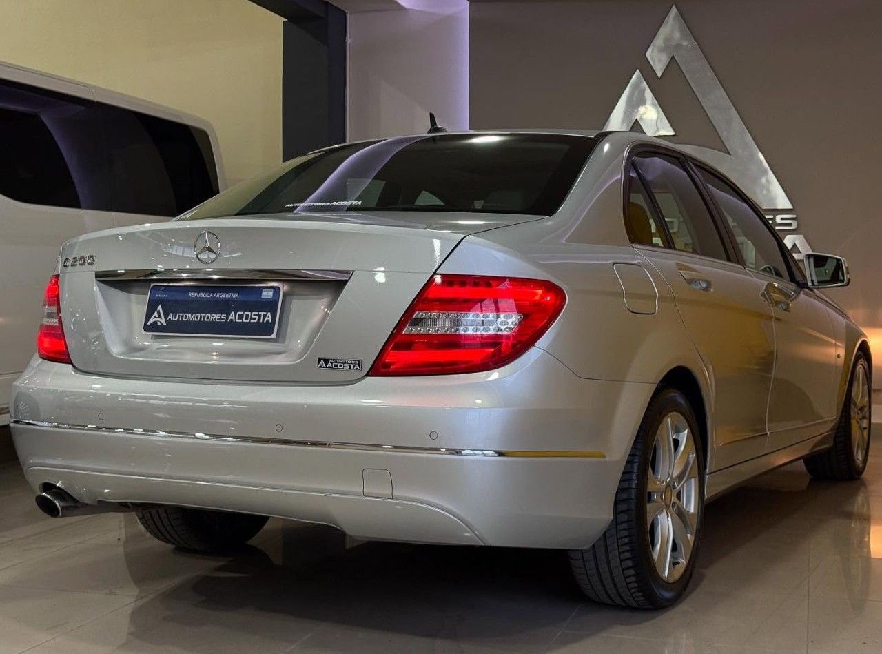 Mercedes Benz Clase C Usado Financiado en San Juan, deRuedas