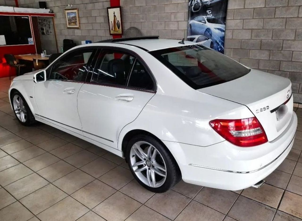 Mercedes Benz Clase C Usado Financiado en Córdoba, deRuedas