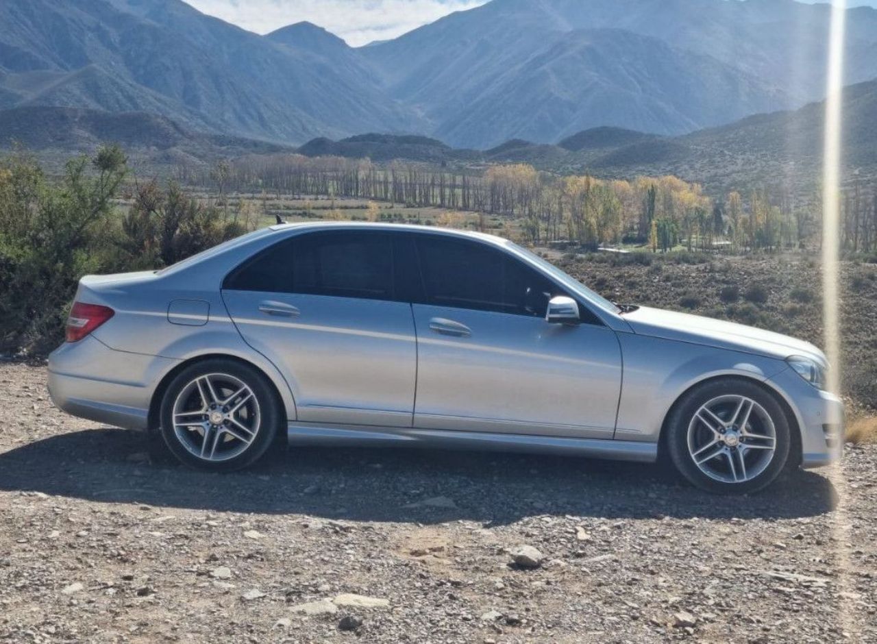 Mercedes Benz Clase C Usado en Mendoza, deRuedas