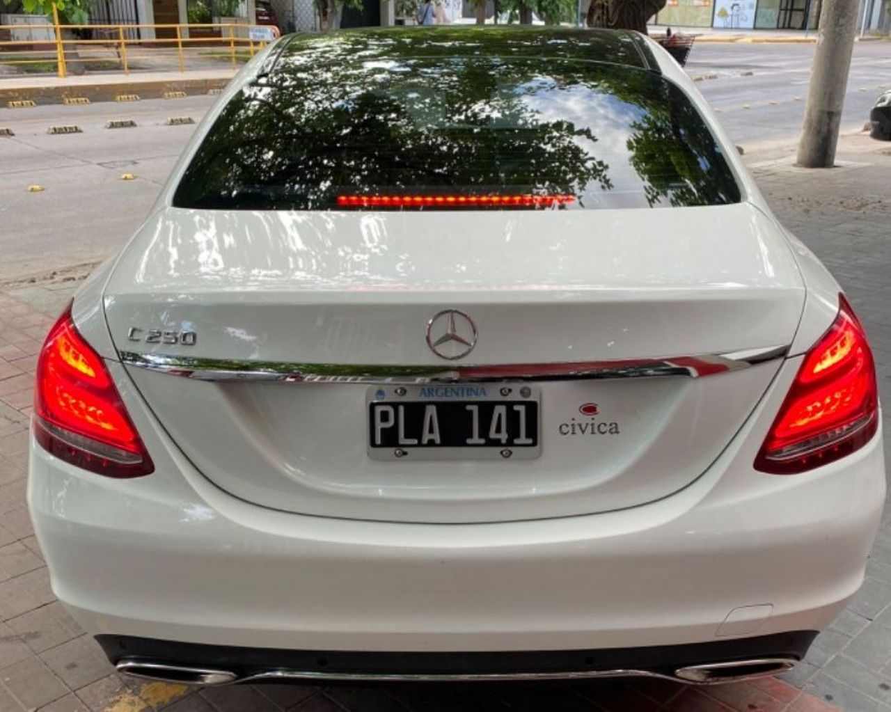 Mercedes Benz Clase C Usado en Mendoza, deRuedas