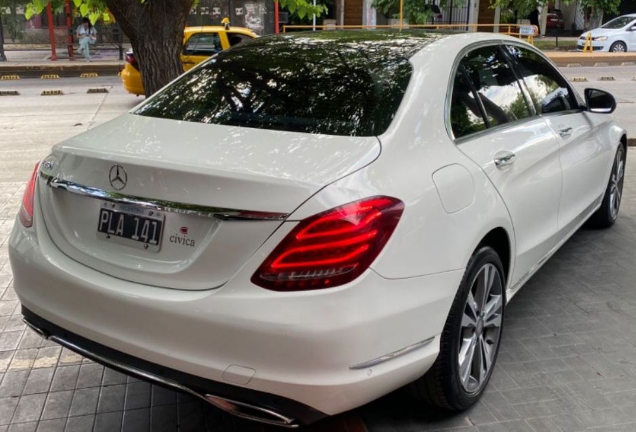 Mercedes Benz Clase C Usado en Mendoza, deRuedas