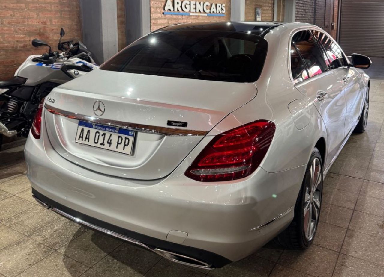 Mercedes Benz Clase C Usado Financiado en San Juan, deRuedas