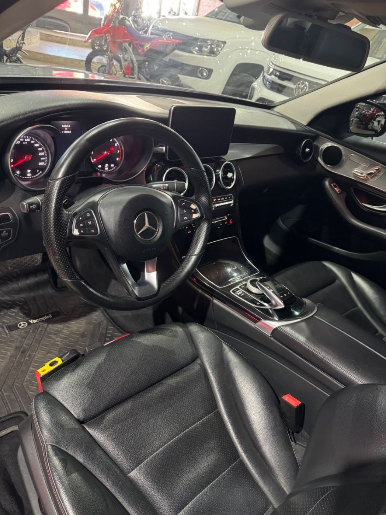 Mercedes Benz Clase C Usado Financiado en San Juan, deRuedas