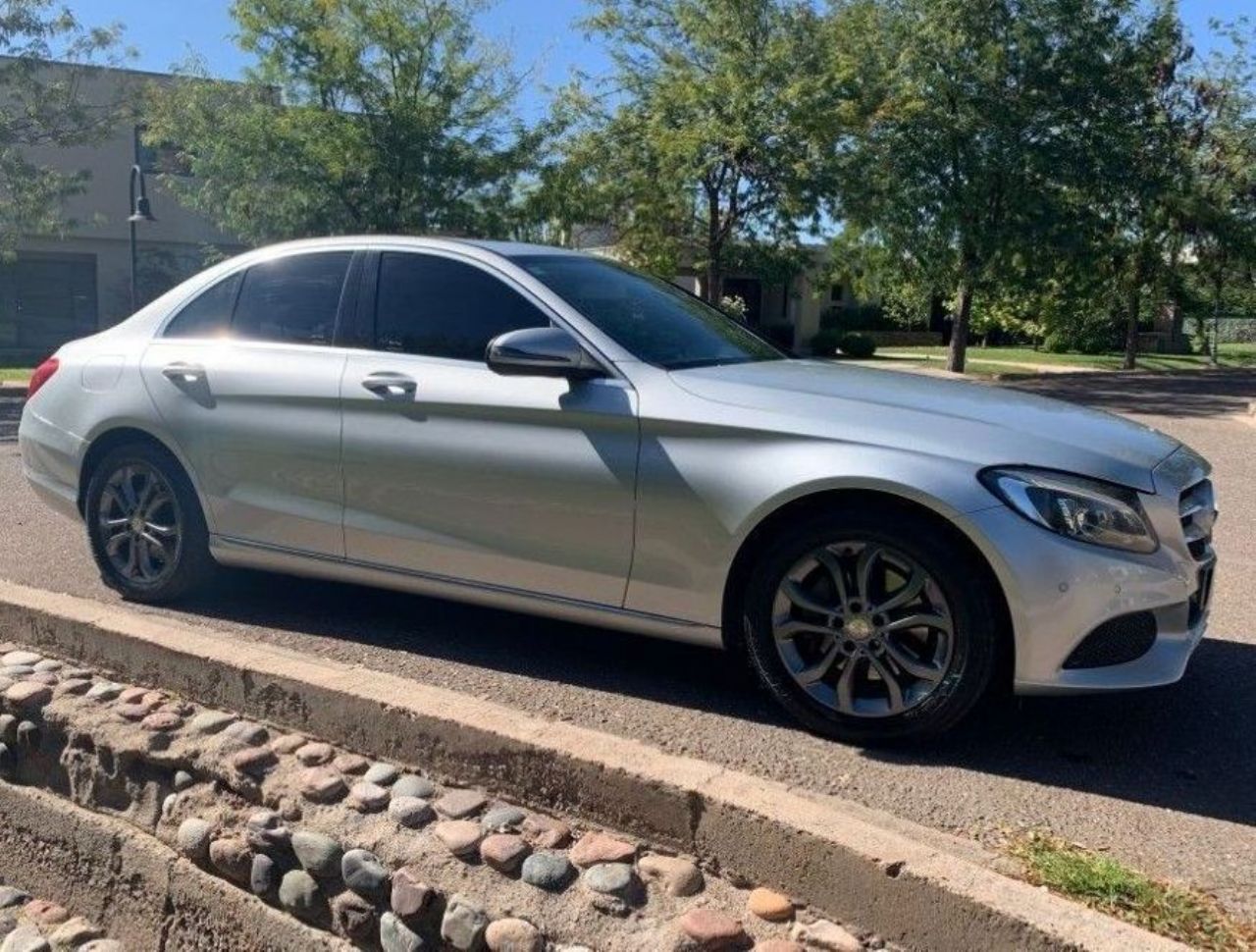 Mercedes Benz Clase C Usado en Mendoza, deRuedas
