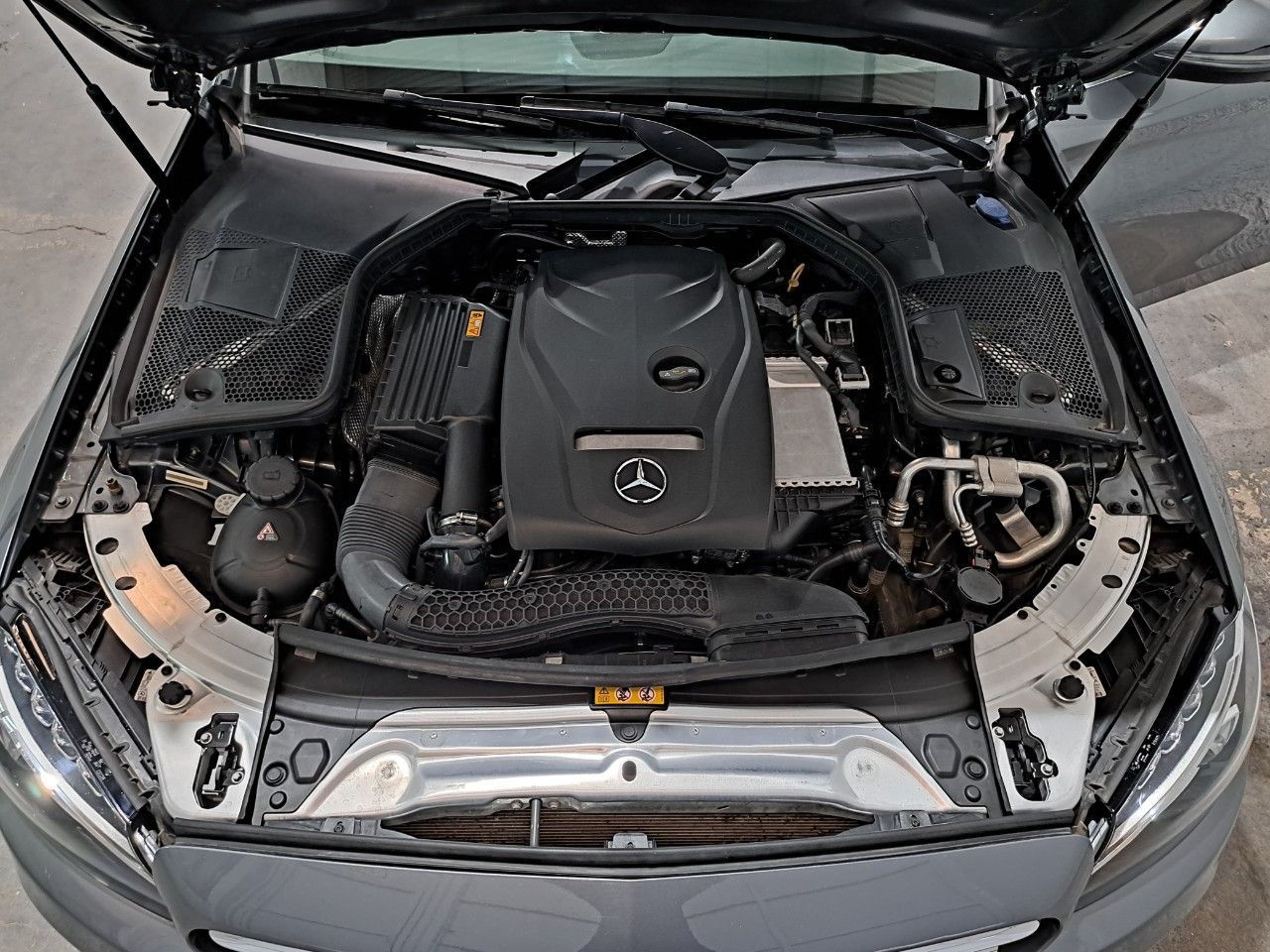 Mercedes Benz Clase C Usado en Mendoza, deRuedas