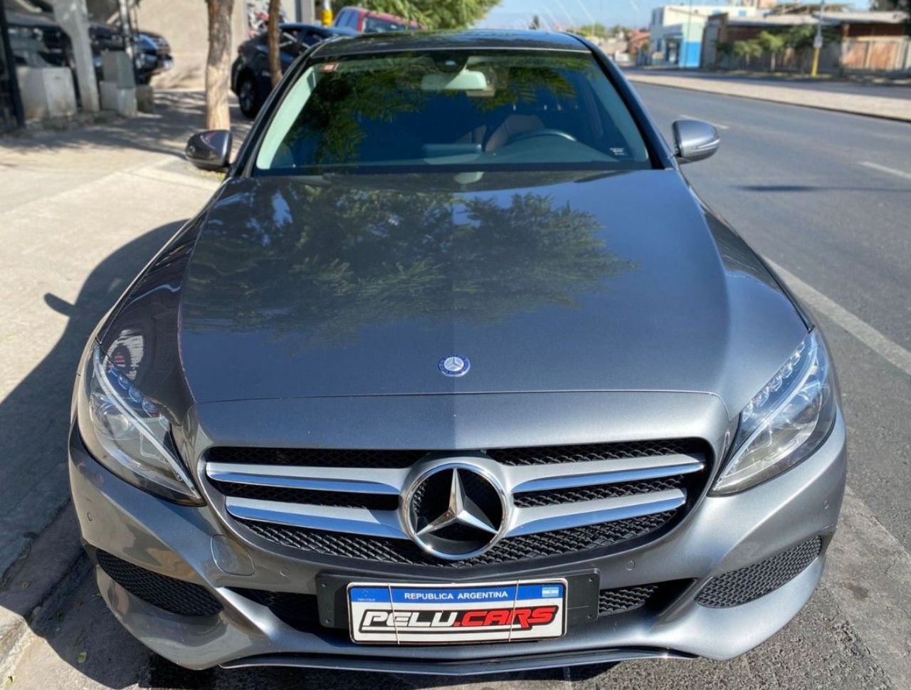 Mercedes Benz Clase C Usado Financiado en San Juan, deRuedas