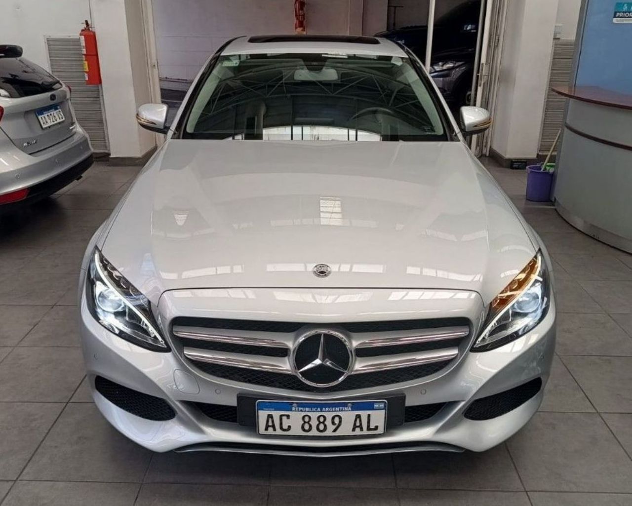 Mercedes Benz Clase C Usado en Mendoza, deRuedas