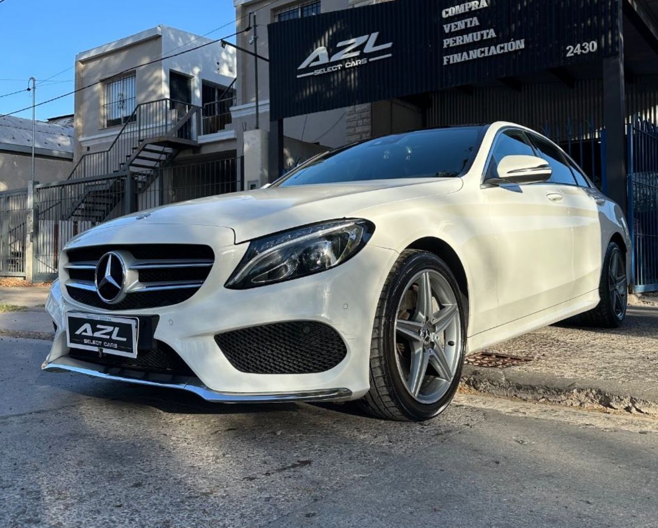 Mercedes Benz Clase C Usado en San Juan, deRuedas