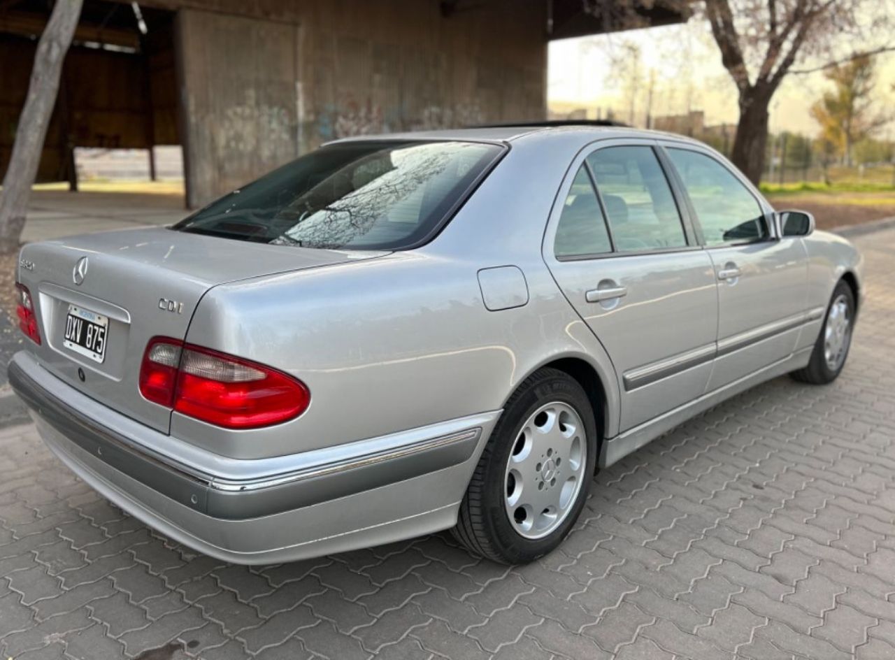 Mercedes Benz Clase E Usado en Mendoza, deRuedas