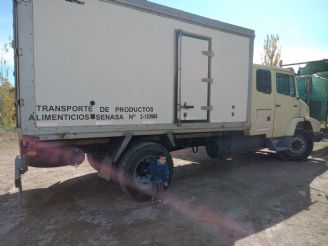 Mercedes Benz L 1215/42 L 1215/48 Usado en Mendoza