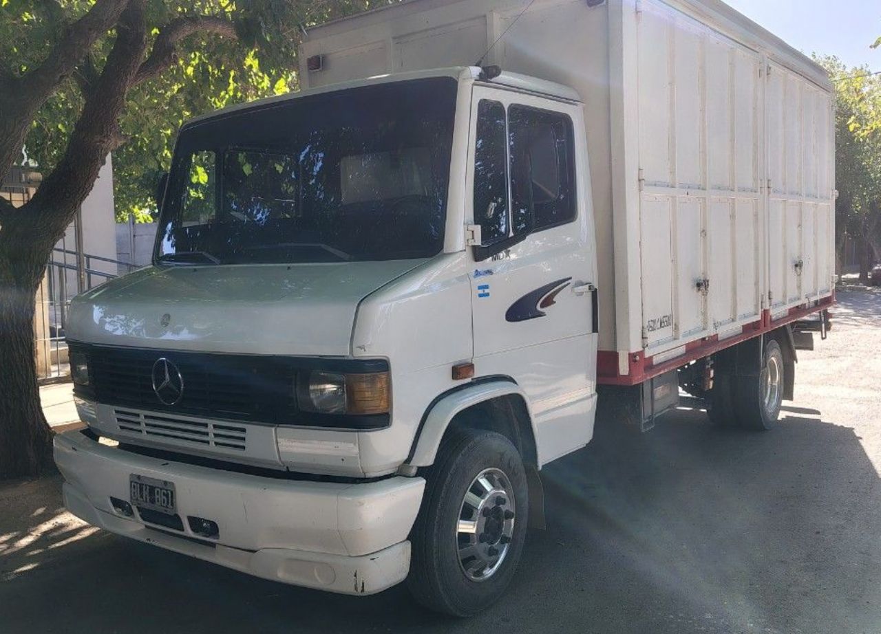 Mercedes Benz L Usado en San Juan, deRuedas