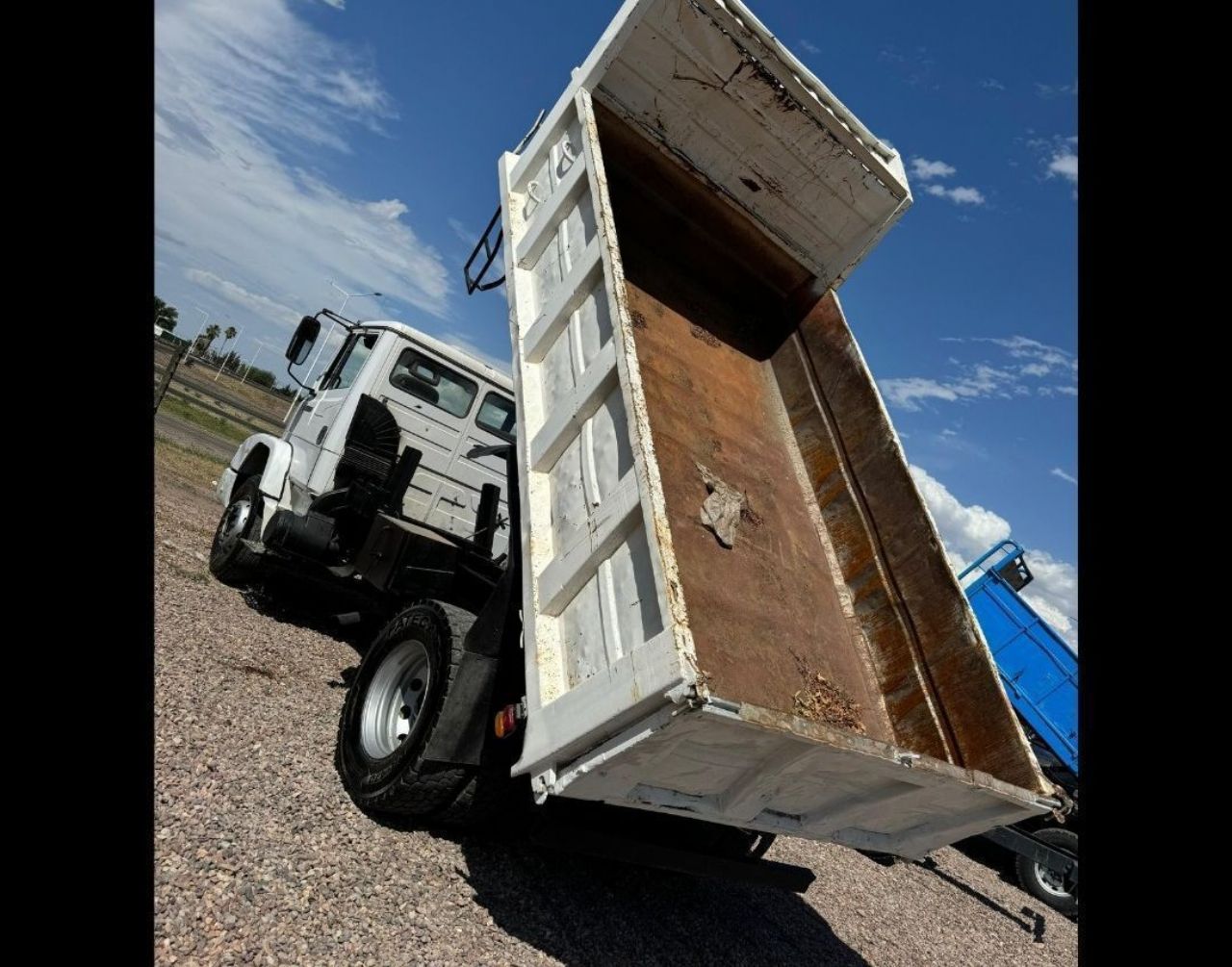 Mercedes Benz L Usado en Mendoza, deRuedas