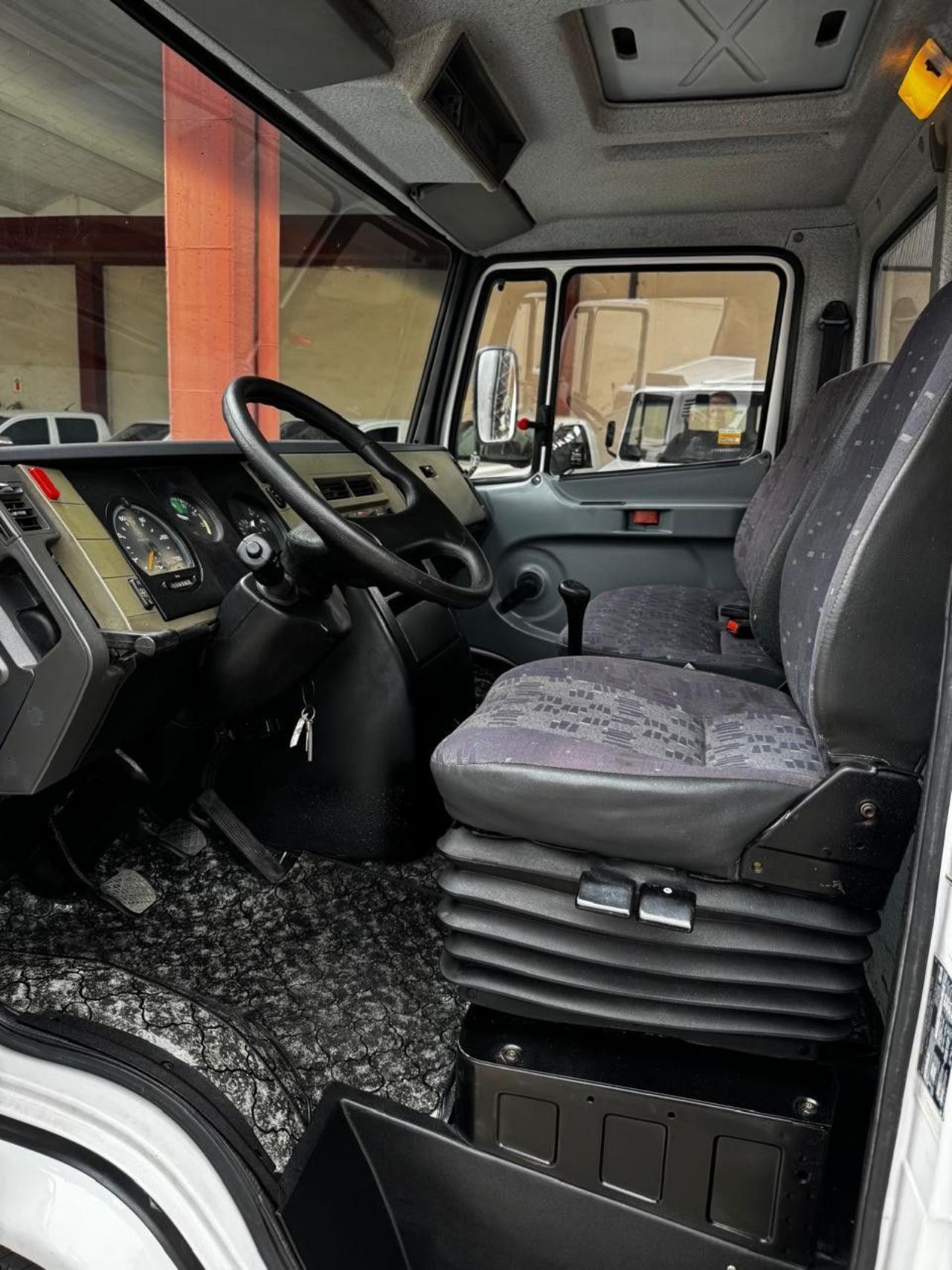 Mercedes Benz L Usado en Córdoba, deRuedas
