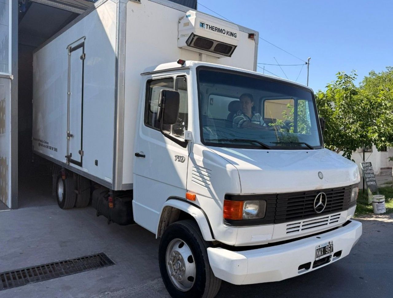 Mercedes Benz L Usado en San Juan, deRuedas