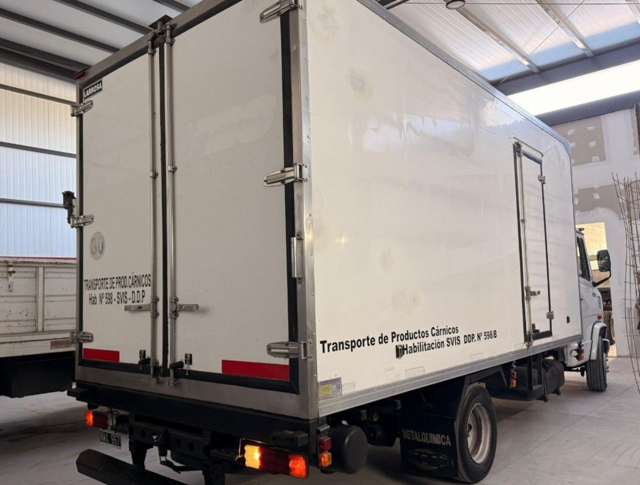 Mercedes Benz L Usado en San Juan, deRuedas