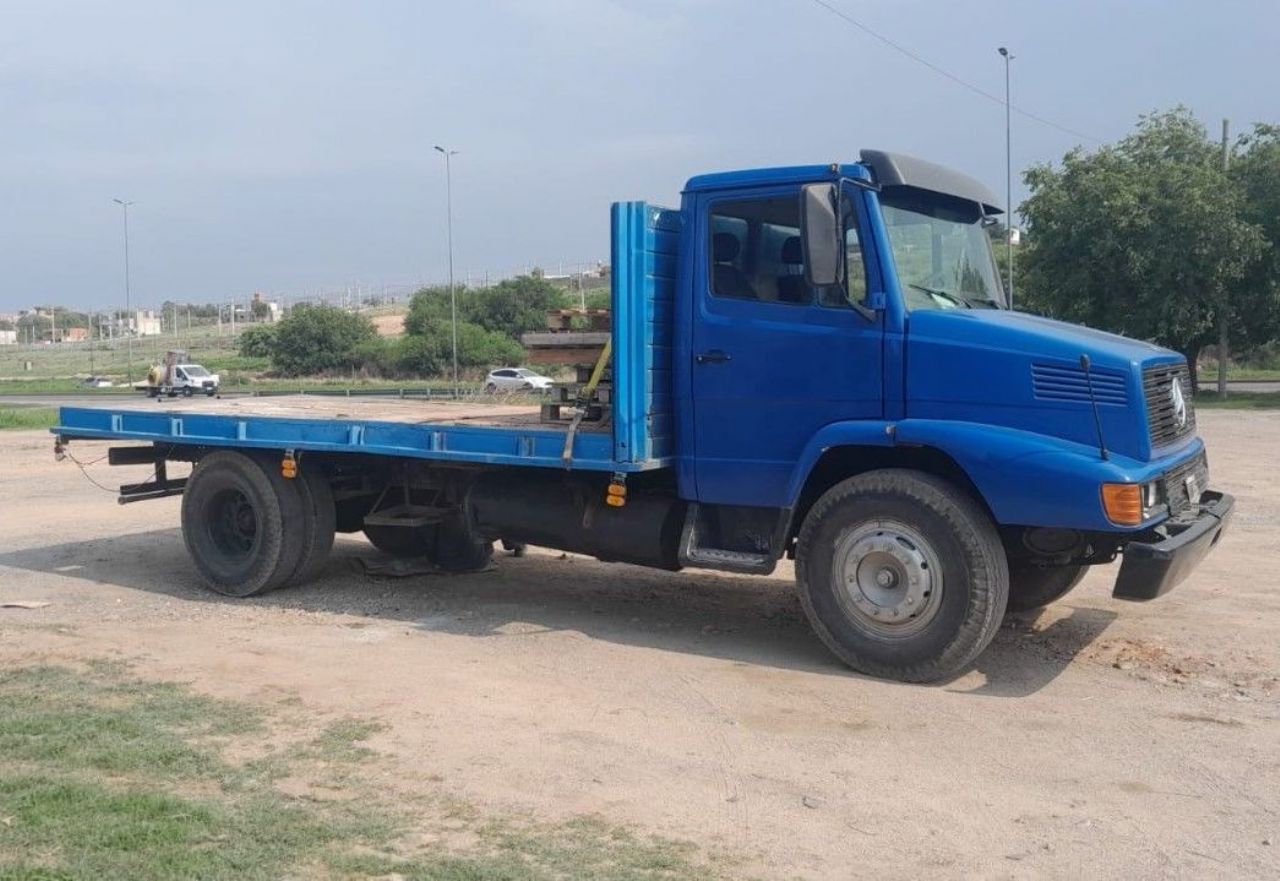 Mercedes Benz LK Usado en Córdoba, deRuedas