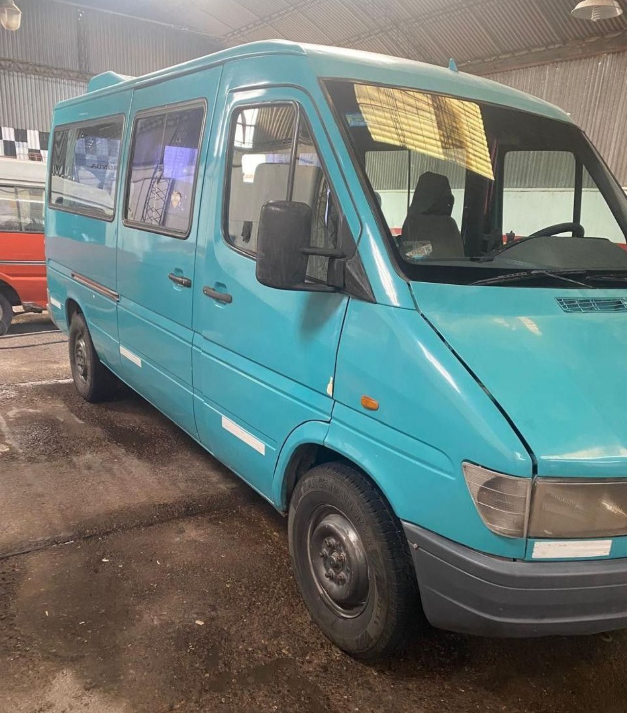 Mercedes Benz Sprinter Usada en Mendoza, deRuedas