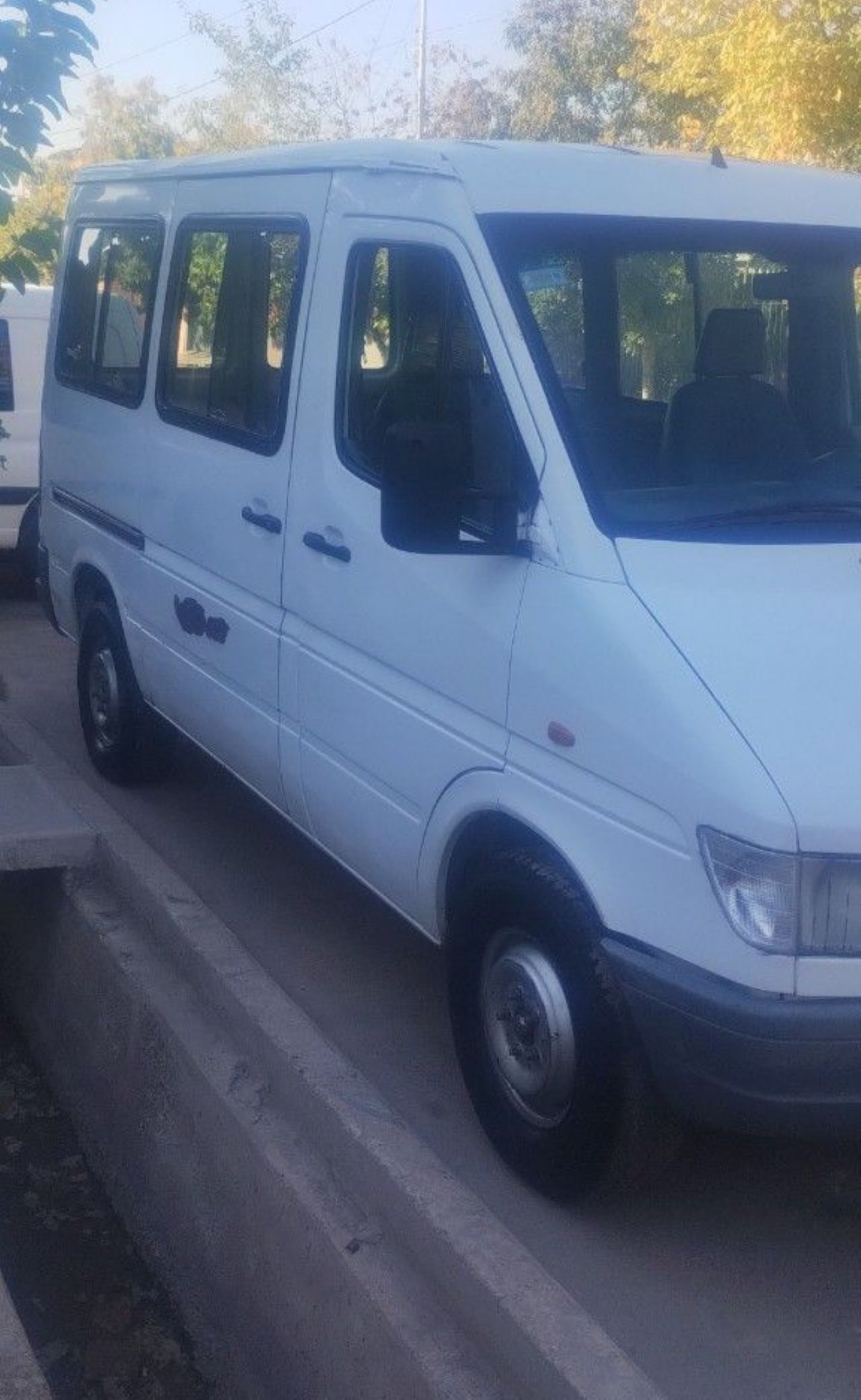 Mercedes Benz Sprinter Usada en Mendoza, deRuedas