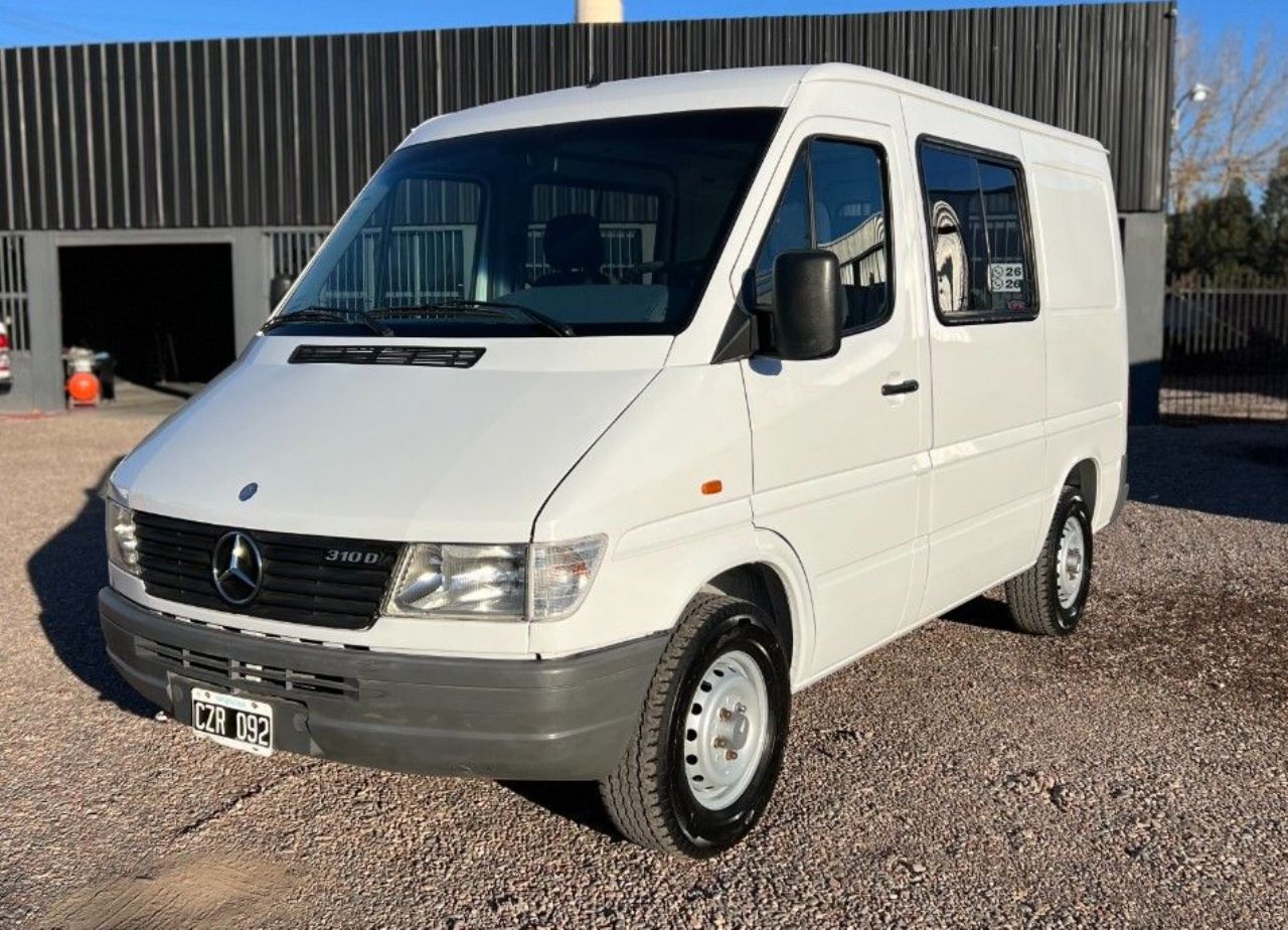 Mercedes Benz Sprinter Usada en Mendoza, deRuedas