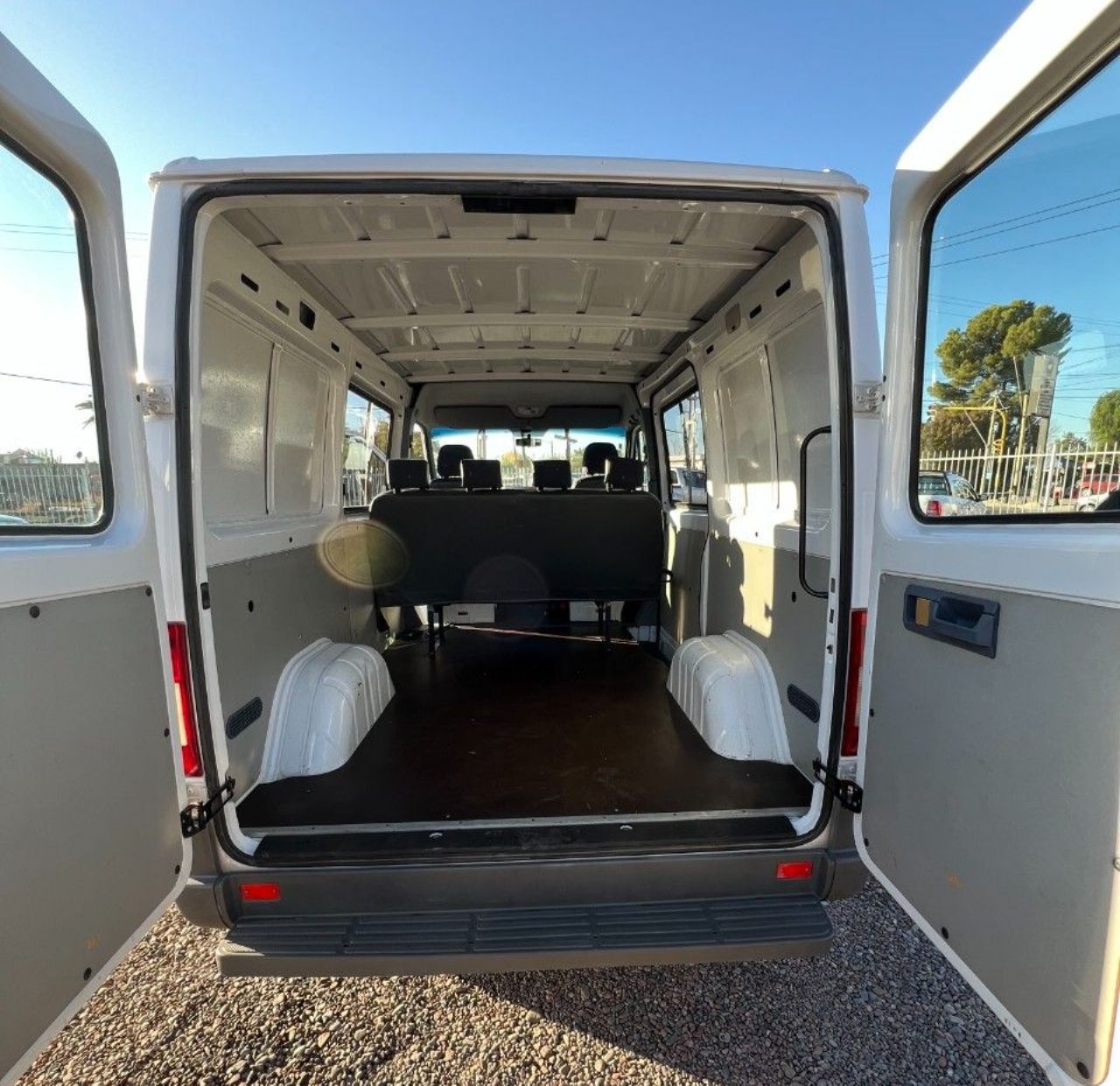 Mercedes Benz Sprinter Usada en Mendoza, deRuedas