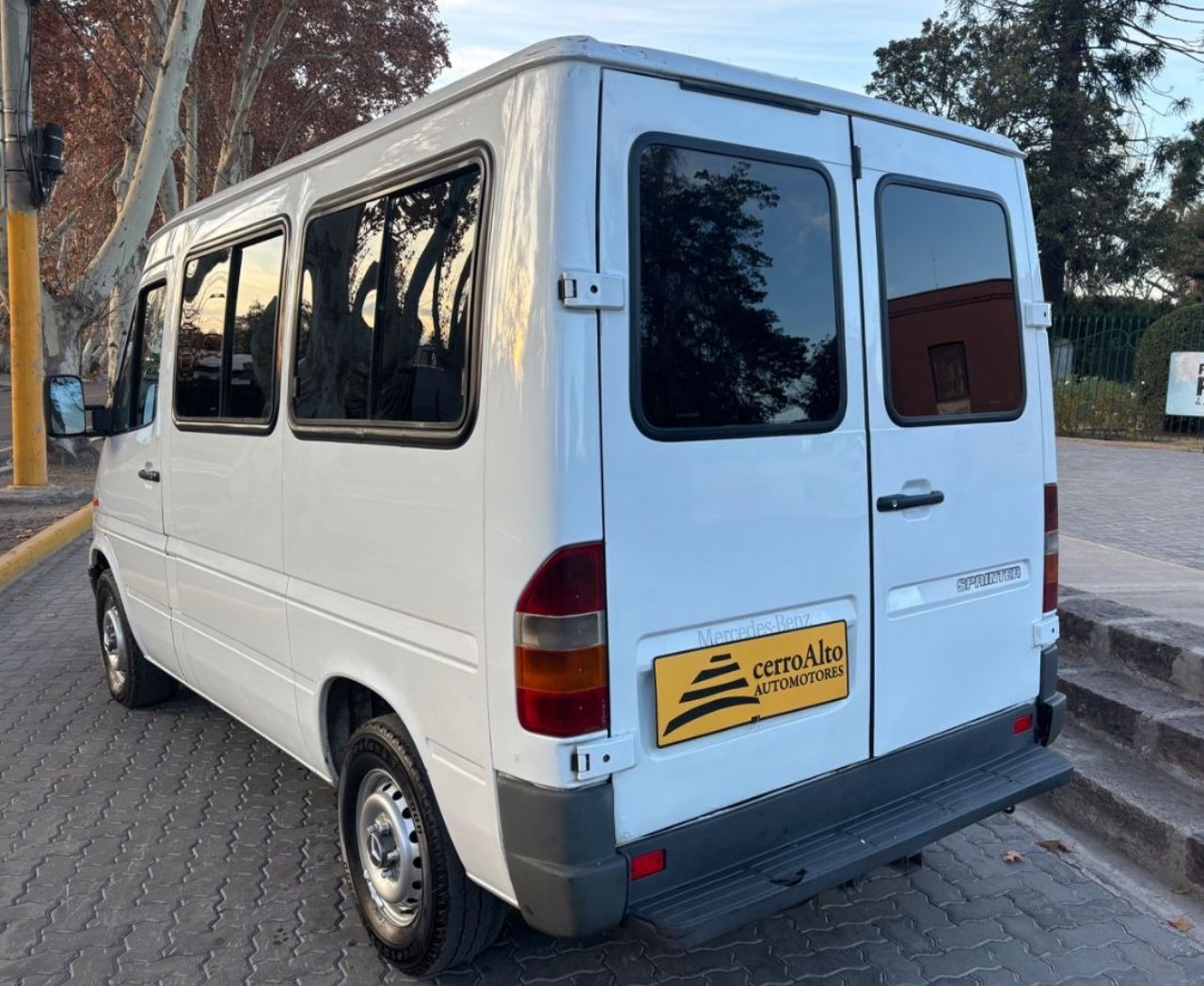 Mercedes Benz Sprinter Usada en Mendoza, deRuedas