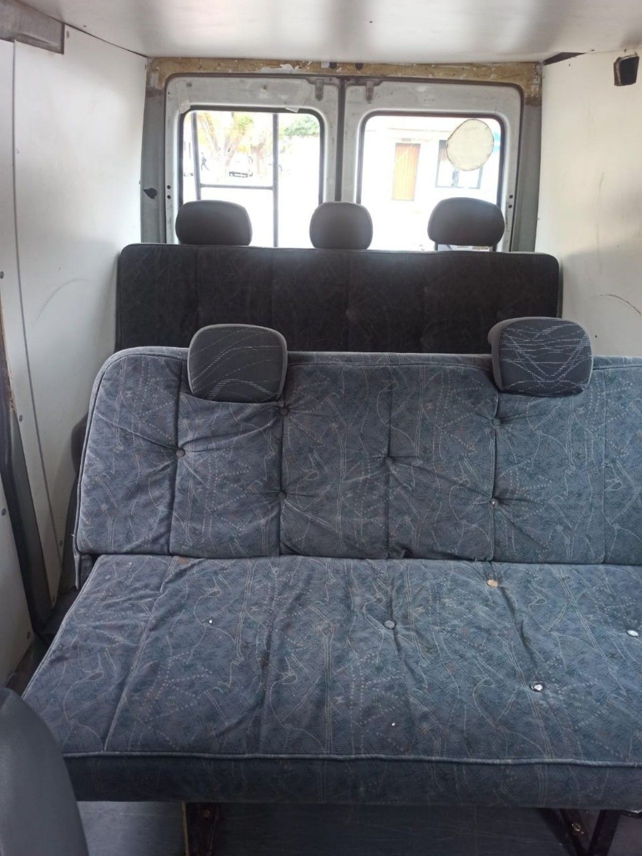 Mercedes Benz Sprinter Usada en Mendoza, deRuedas