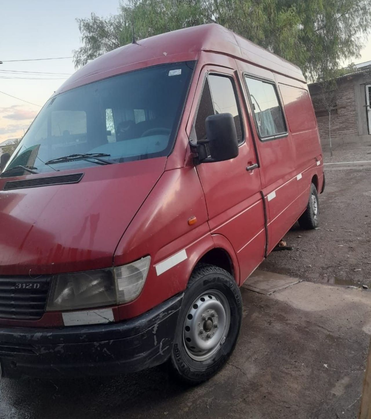 Mercedes Benz Sprinter Usada en Mendoza, deRuedas