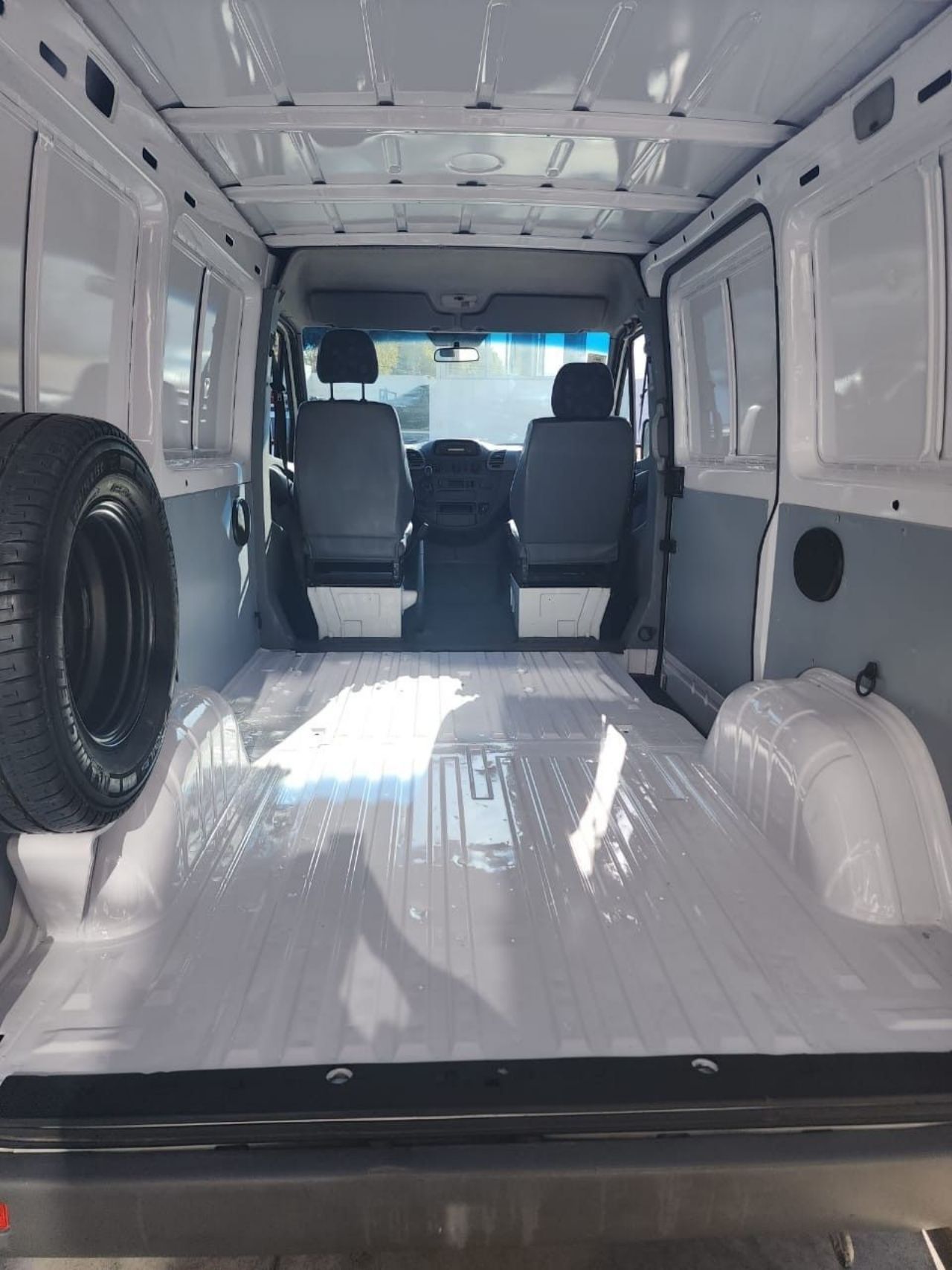Mercedes Benz Sprinter Usada en Mendoza, deRuedas