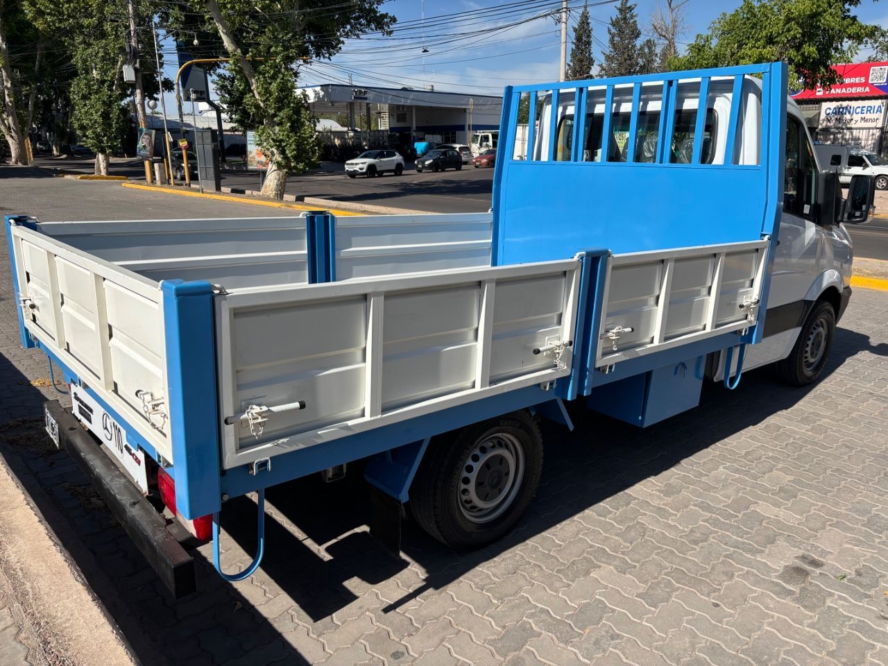 Mercedes Benz Sprinter Usada en Mendoza, deRuedas