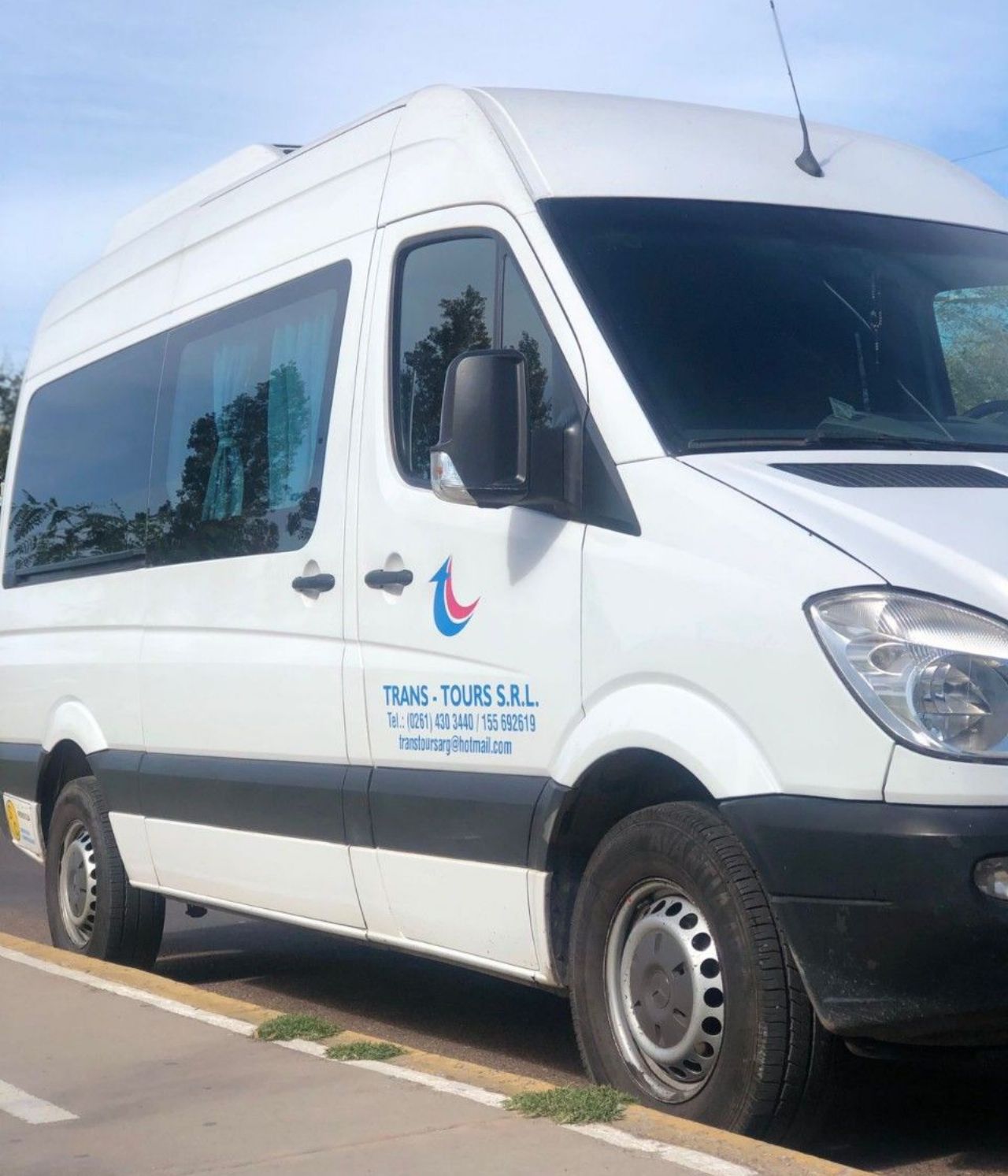 Mercedes Benz Sprinter Usada en Mendoza, deRuedas