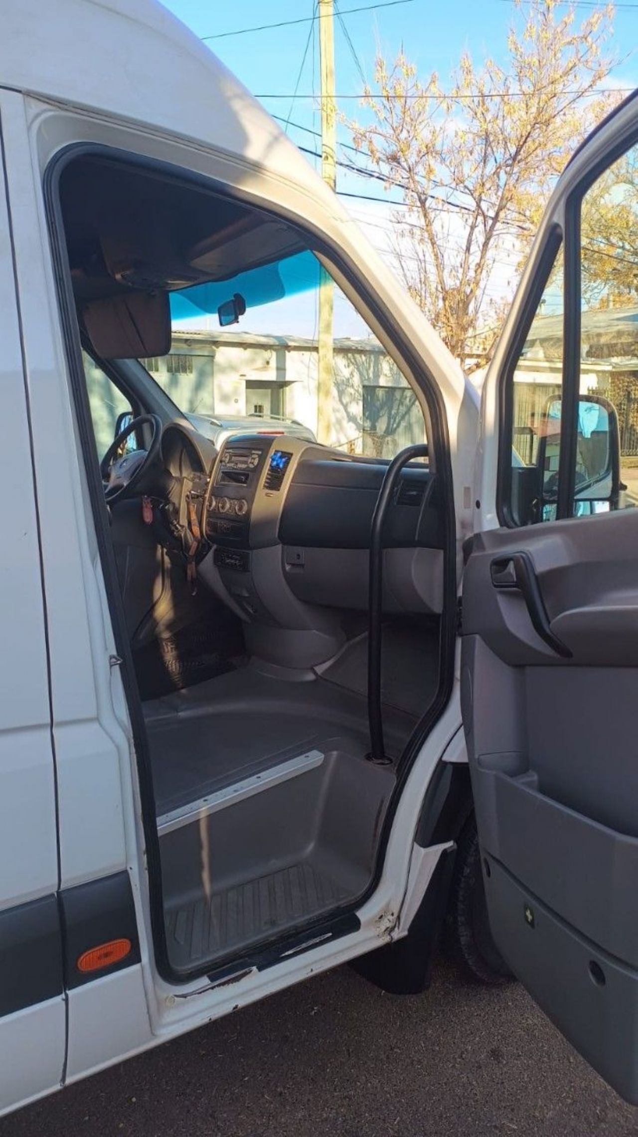 Mercedes Benz Sprinter Usada en Mendoza, deRuedas