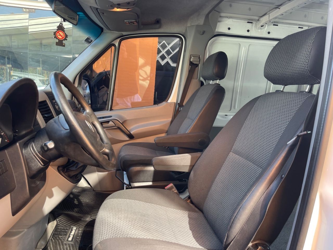Mercedes Benz Sprinter Usada en Mendoza, deRuedas