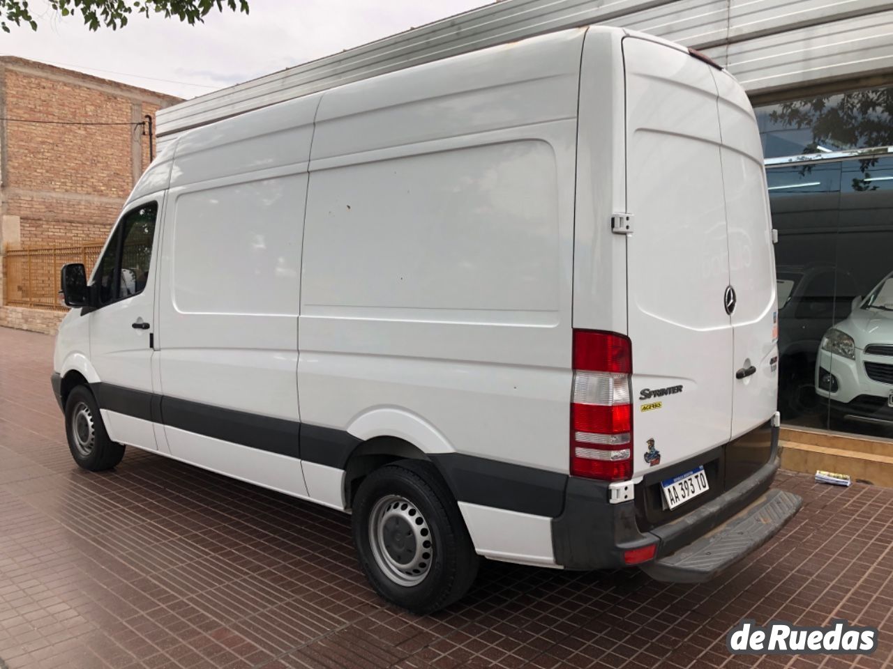 Mercedes Benz Sprinter Usada en Mendoza, deRuedas