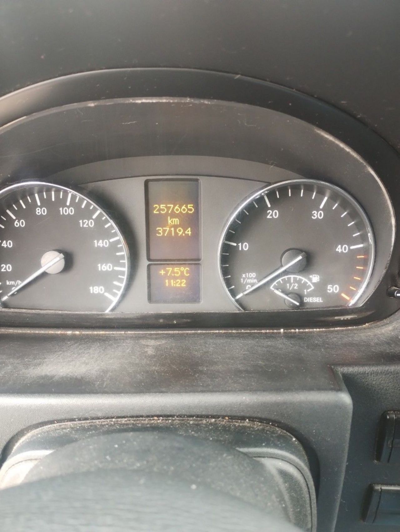 Mercedes Benz Sprinter Usada en Mendoza, deRuedas