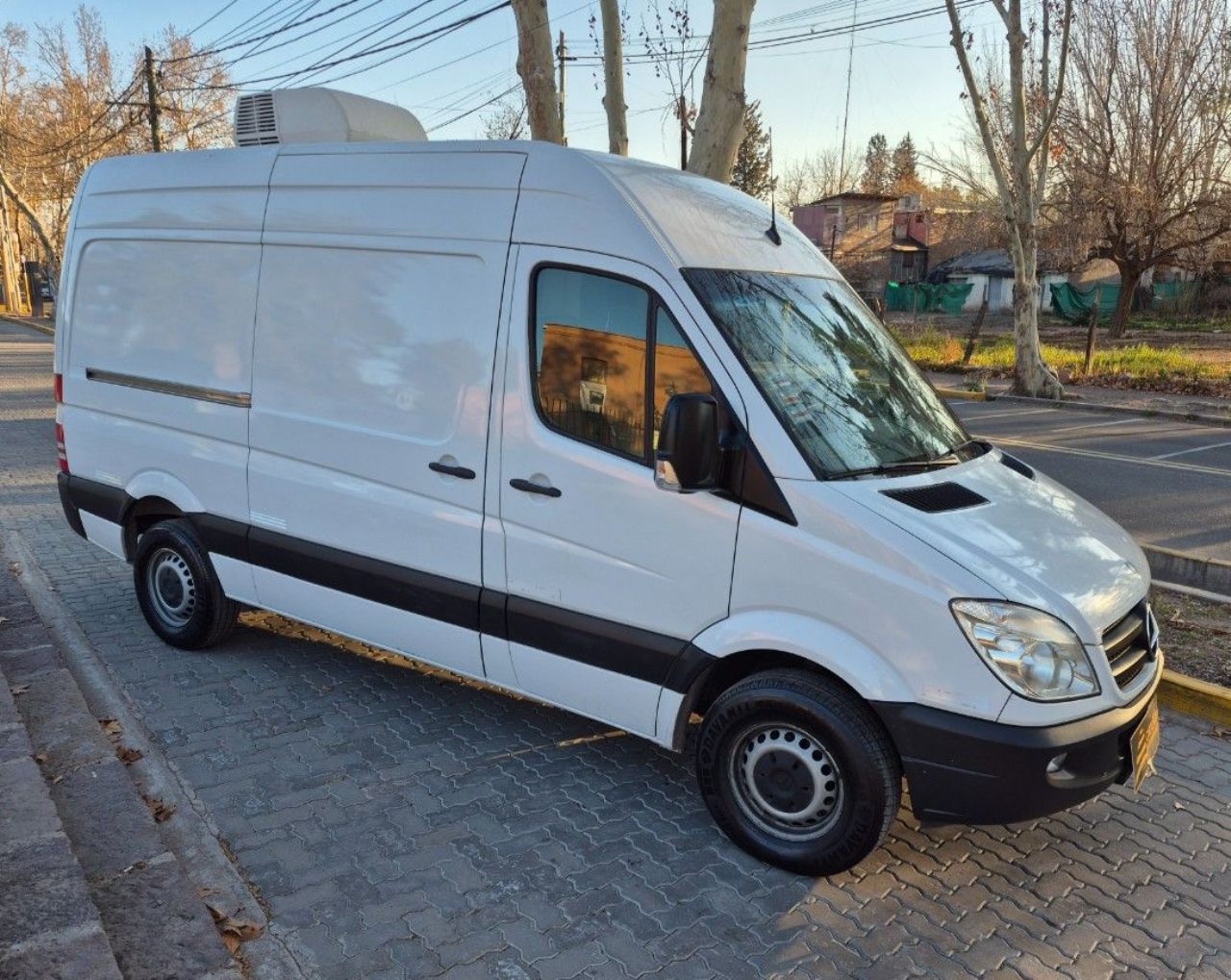 Mercedes Benz Sprinter Usada en Mendoza, deRuedas