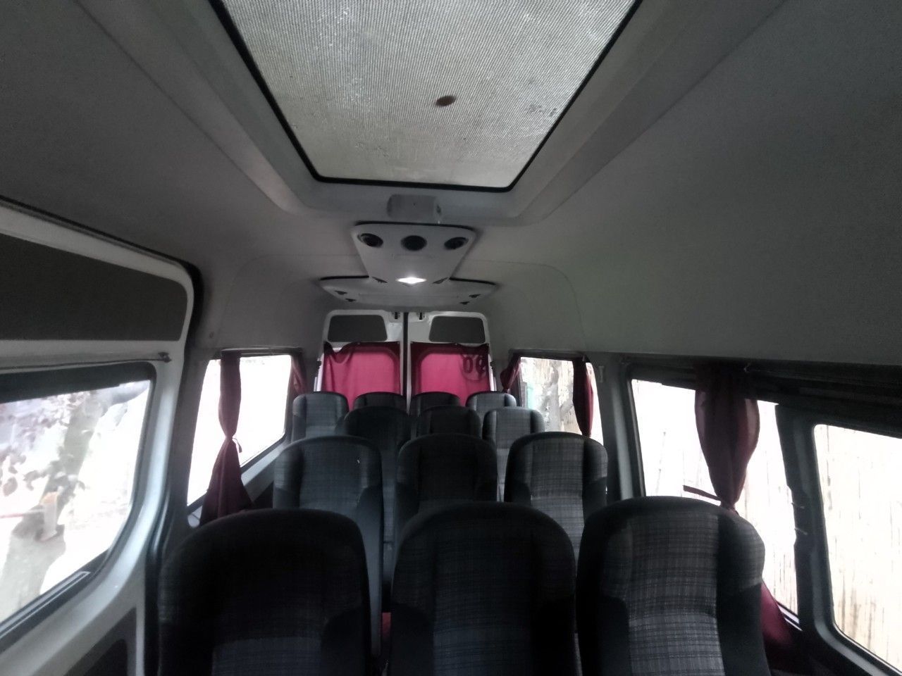 Mercedes Benz Sprinter Usada en Mendoza, deRuedas