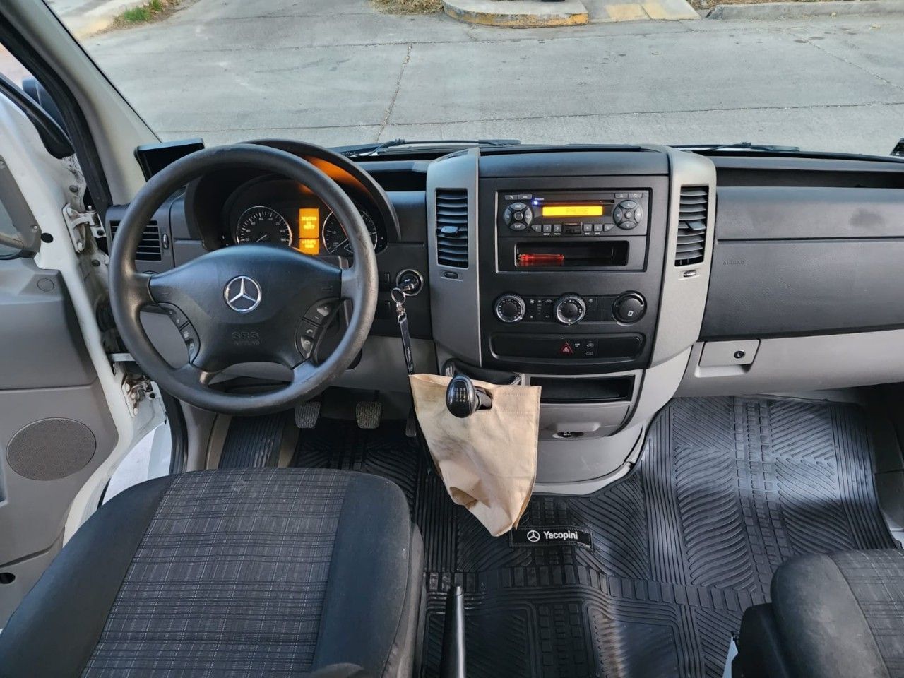 Mercedes Benz Sprinter Usada en Mendoza, deRuedas