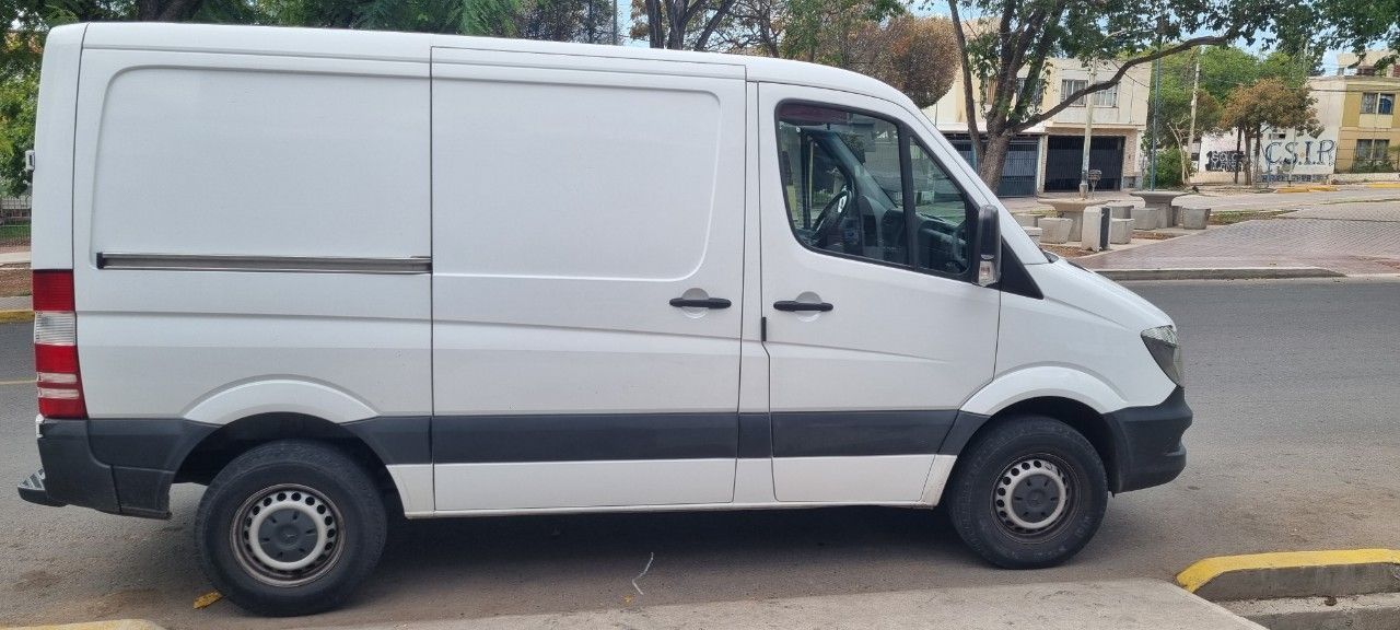 Mercedes Benz Sprinter Usada en Mendoza, deRuedas