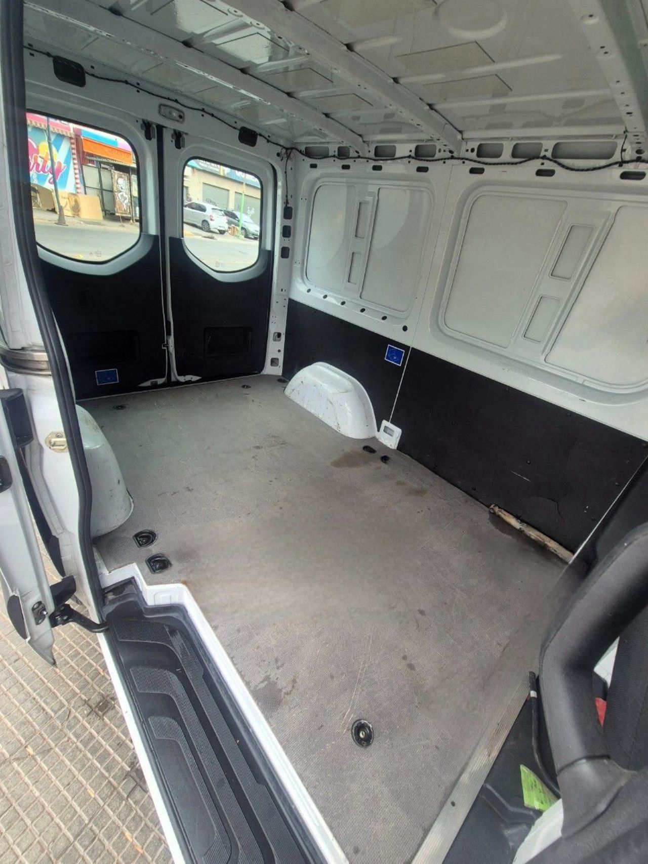 Mercedes Benz Sprinter Usada Financiado en Mendoza, deRuedas