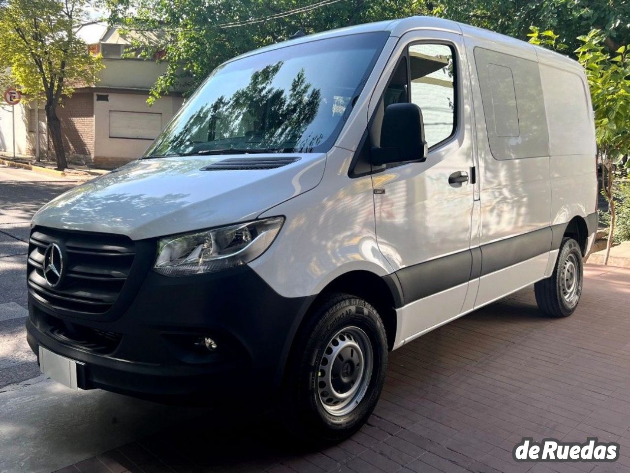 Mercedes Benz Sprinter Usada en Mendoza, deRuedas