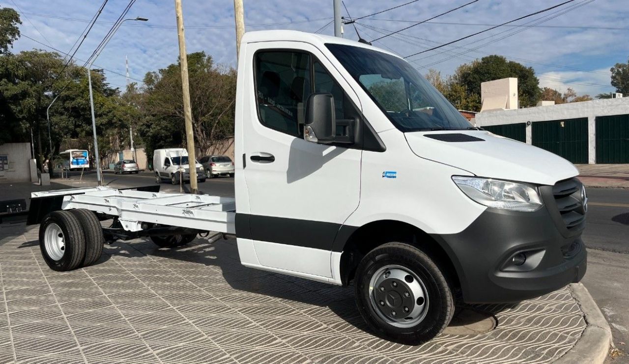 Mercedes Benz Sprinter Nueva en Córdoba, deRuedas