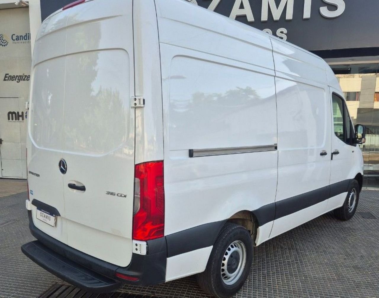 Mercedes Benz Sprinter Usada Financiado en Mendoza, deRuedas