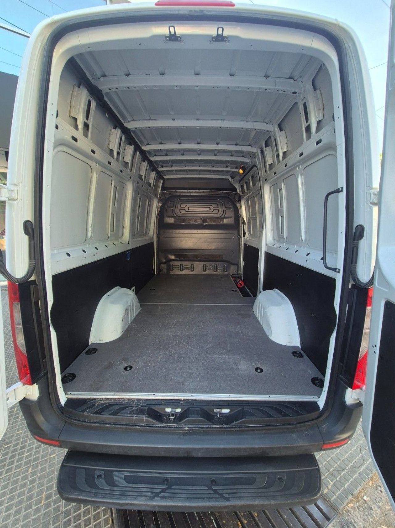 Mercedes Benz Sprinter Usada Financiado en Mendoza, deRuedas