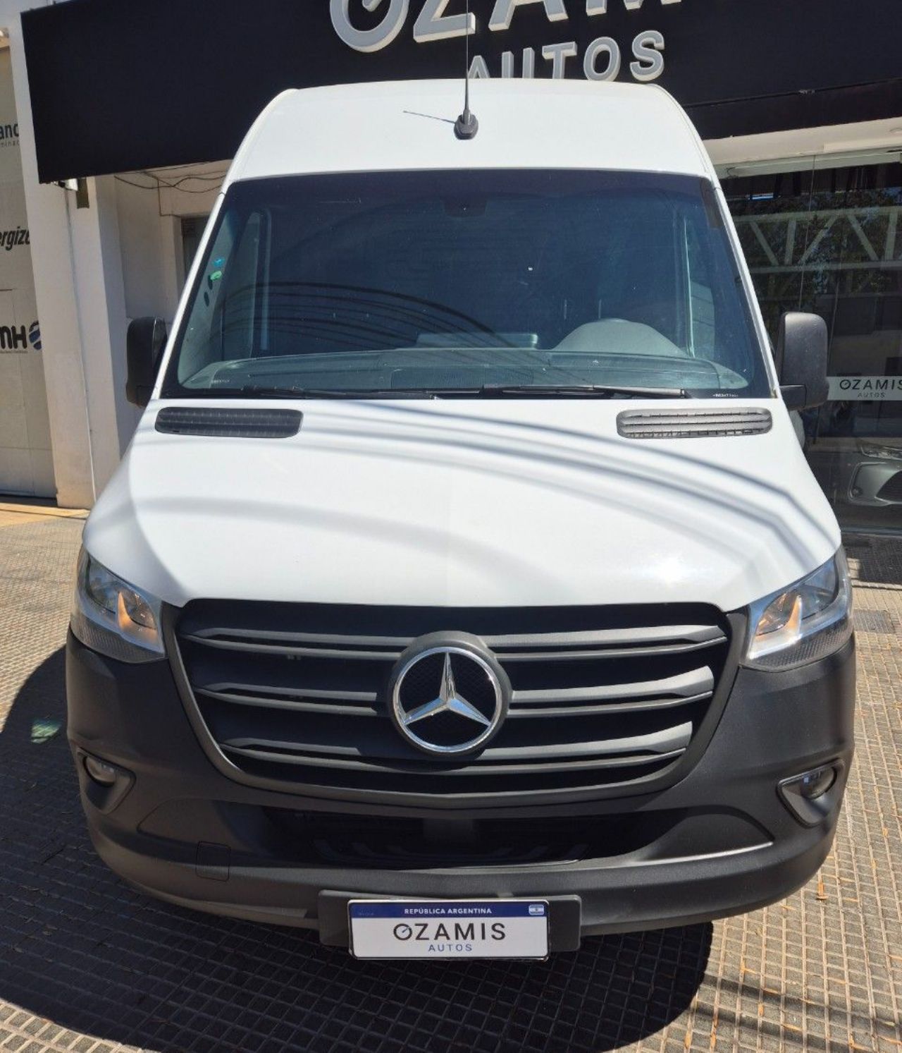 Mercedes Benz Sprinter Usada Financiado en Mendoza, deRuedas