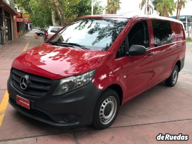 Mercedes Benz Vito Usada en Mendoza, deRuedas